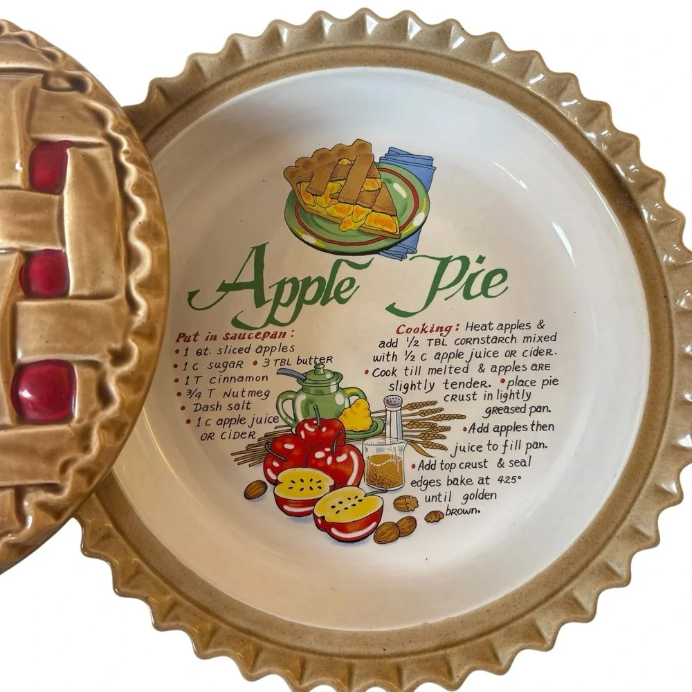 Vintage Ceramic Apple Pie Covered Dish Lattice Crust Pie Keeper Kitchen Decor